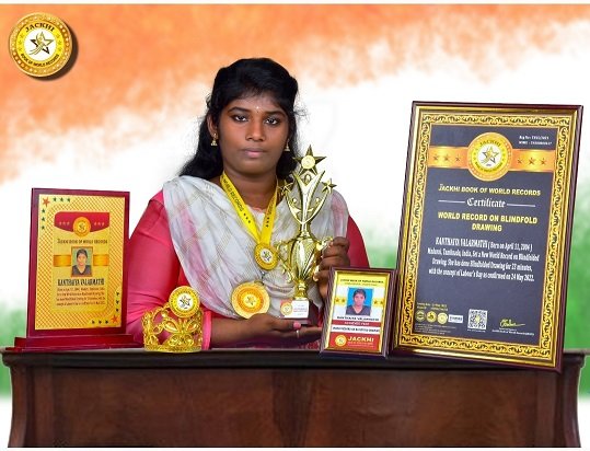 WORLD RECORD ON BLINDFOLD DRAWING