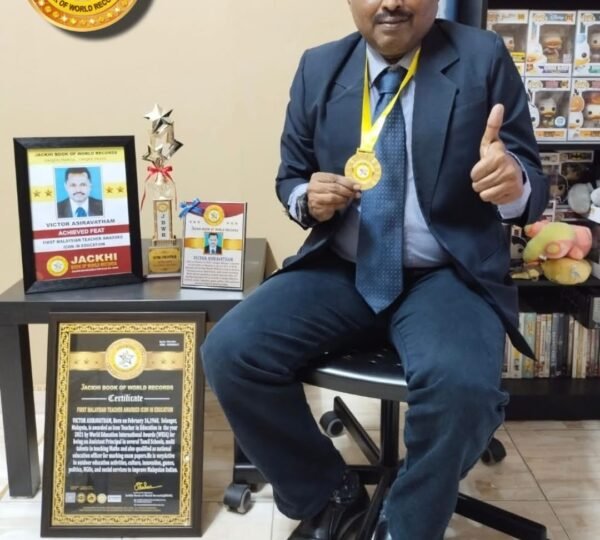 FIRST MALAYSIAN TEACHER AWARDED ICON IN EDUCATION