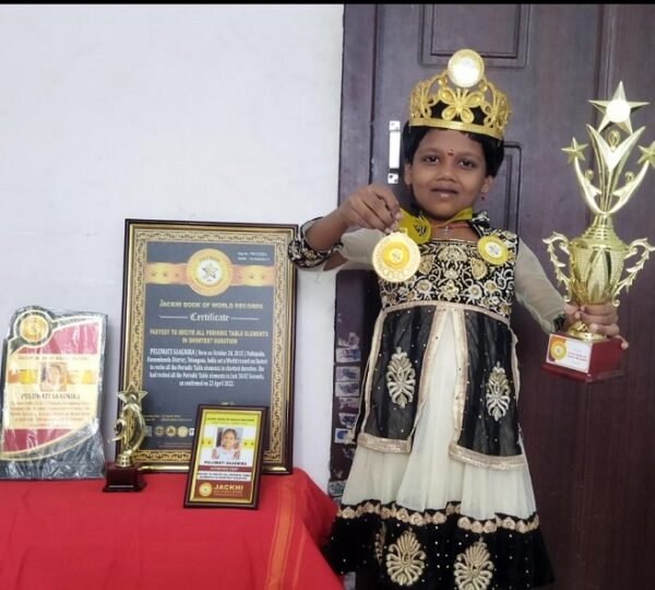 FASTEST TO RECITE ALL PERIODIC TABLE ELEMENTS IN SHORTEST DURATION