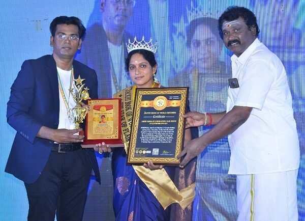 WORLD LARGEST RANGOLI OF 75 INDIAN NATIONAL FLAGS CREATED IN 75,000 SECONDS WITH SALT