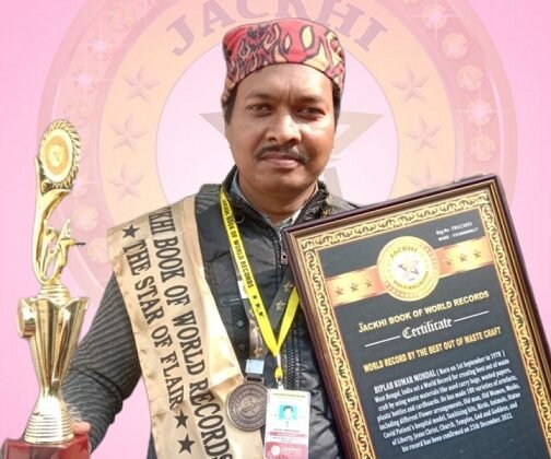 WORLD RECORD BY THE BEST OUT OF WASTE CRAFT