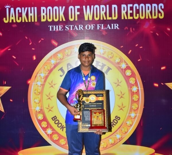 WORLD RECORD BY ROTATING MARTIAL ART WEAPON FOR THE LONGEST TIME