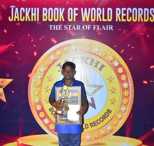 WORLD RECORD BY ROTATING THREE TYPES OF  MARTIAL ART WEAPONS FOR THE LONGEST TIME