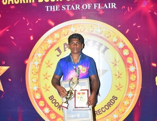 WORLD RECORD BY ROTATING FIVE TYPES OF MARTIAL ART WEAPONS FOR 24 HOURS