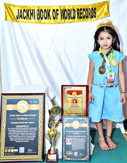 EXTRAORDINARY GRASPING POWER- GENIUS KID