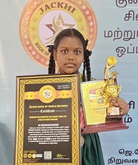 YOUNGEST KID PRESENTED THE ANCIENT TAMIL EPIC LYRICS IN SHORT DURATION