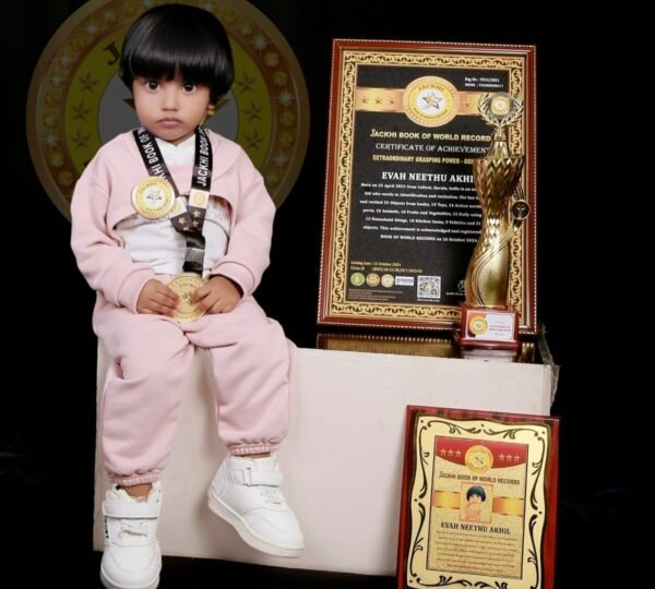 EXTRAORDINARY GRASPING POWER – GENIUS KID